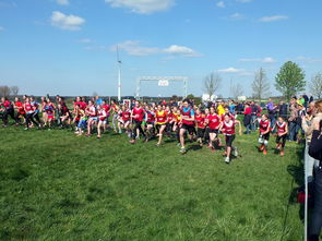 开云·体育官方网站入口-冬奥体验中心开放吸引大量青少年参与，冬奥会体验中心